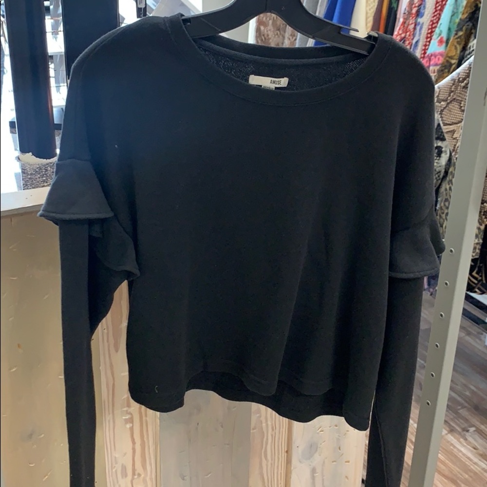 Black sweatshirt